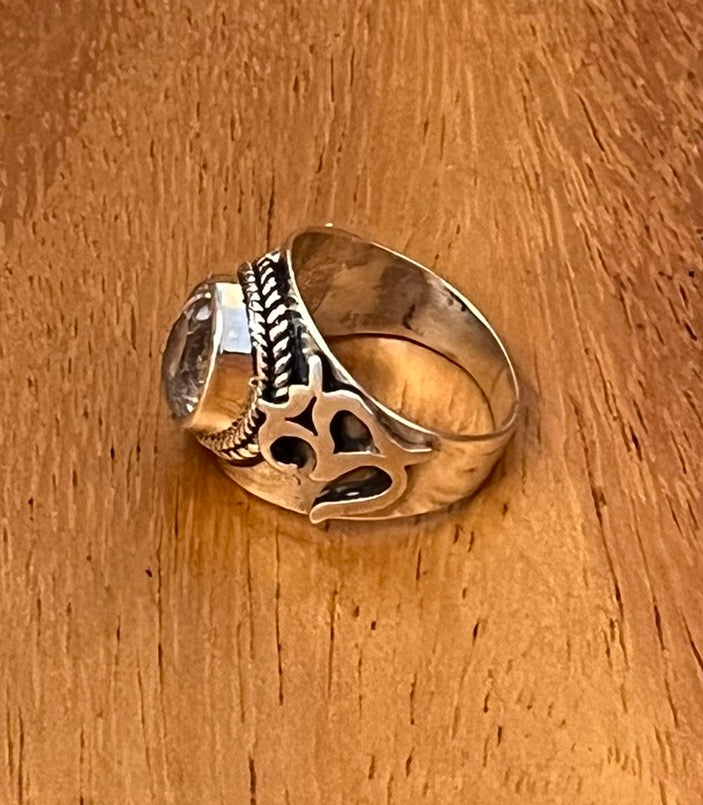 Witte topaas ring met Ohm symbool, sterling zilver, maat 16,5