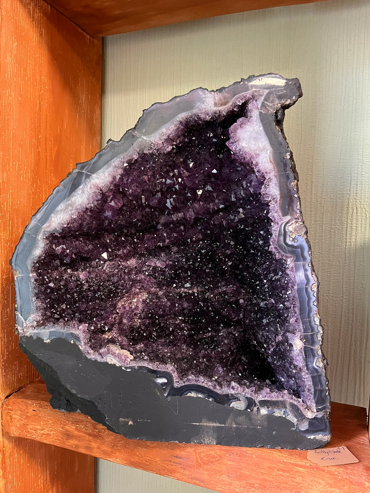 Amethyst uit Uruguay, 39 x 34,5 cm,25 kg, artikel 7-7