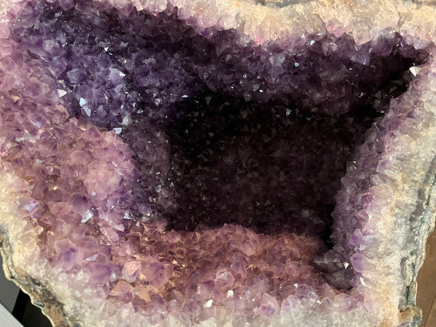 Amethyst geode, 50,3 kg, 38x35x53, Artikel 7-9